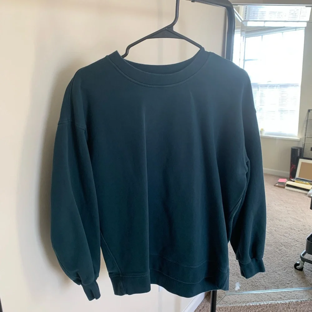 Perfectly Oversized Crew - Picture 1 of 3